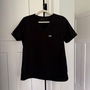 FIGS Black Scrub Top Short sleeve v neck